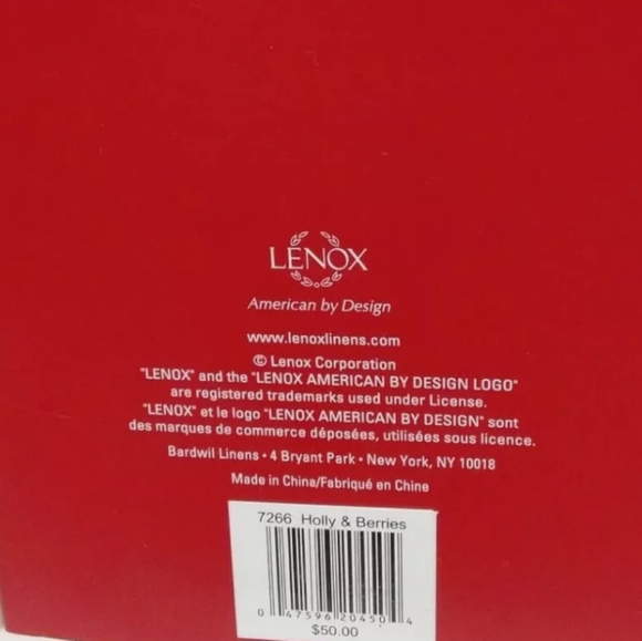 New Lenox Holiday Green Holly & Red Berries in Gold Napkin Rings Set of 4 - Picture 6 of 8